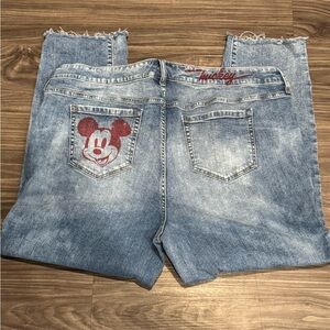 Disney Mickey Mouse Torrid Jeans Women’s Plus Size 20 Cropped Raw Hem Distressed